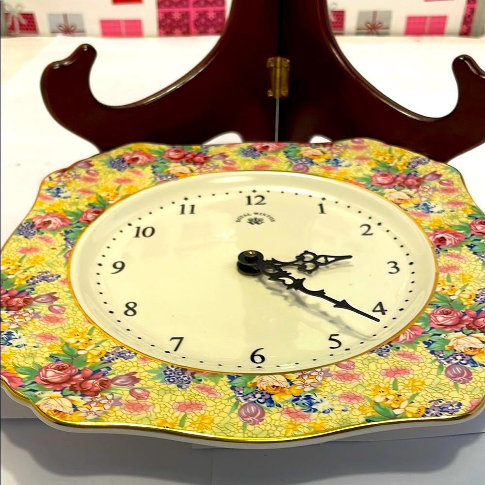 Vintage Royal Winton Floral Wall Clock - Multicolor - Picture 4 of 16